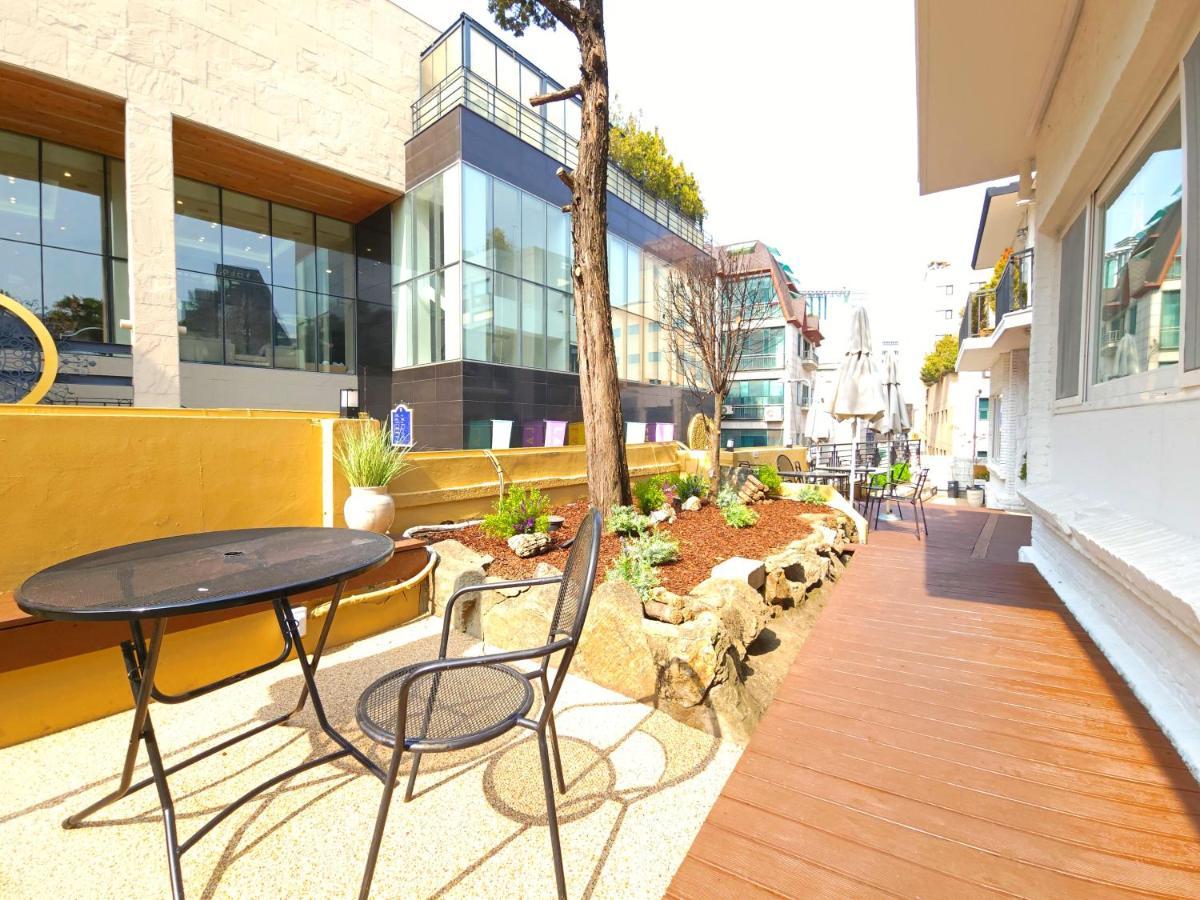 Oyo Myeongdong 5 Lodge Сеул Экстерьер фото