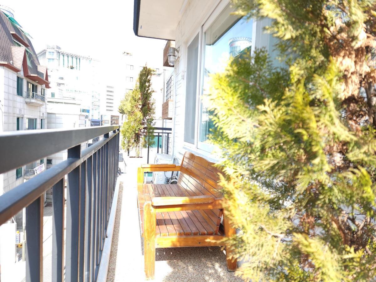 Oyo Myeongdong 5 Lodge Сеул Экстерьер фото