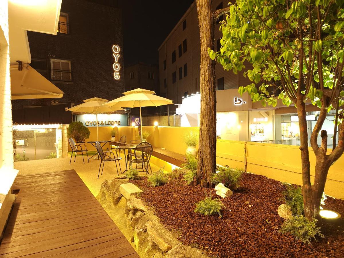 Oyo Myeongdong 5 Lodge Сеул Экстерьер фото